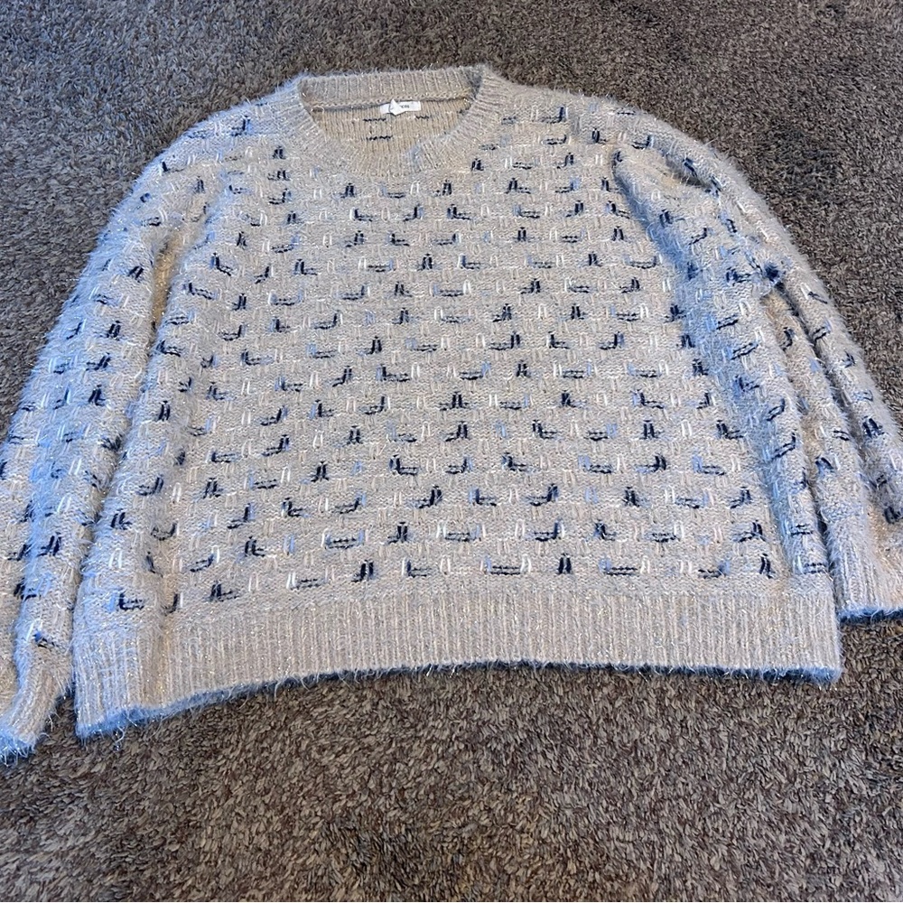 Maurices sweater